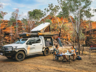 In der Natur mit dem 5 Personen 4WD Camper von Redsands Campers Australien