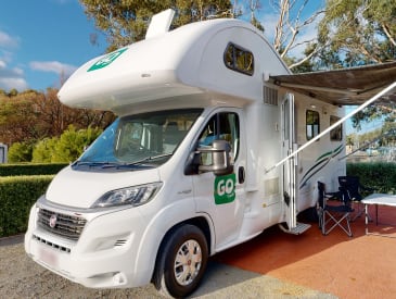 GoCheap Australien Henty auf einem Parkplatz