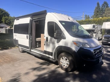 Der C1 Van Camper von Road Camper Amerika
