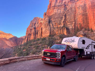 Road Camper 5th Wheel - Pickup+Caravan
