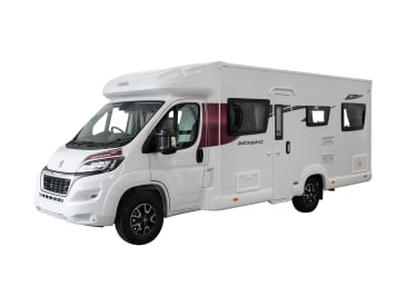 Die Außenansicht des UK Camper 6 von McRent Vereinigtes Königreich