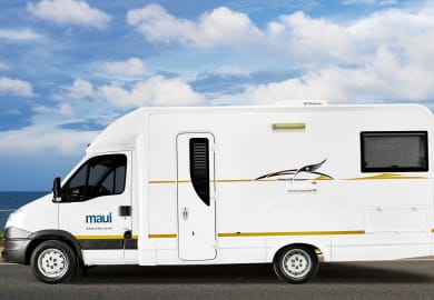 Seitenansicht des 4-Bett (M4Bi) von Maui Rentals Afrika
