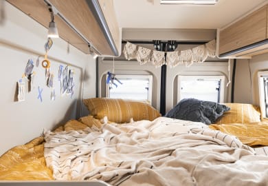 equemes Doppelbett im Urban Plus von McRent Spanien