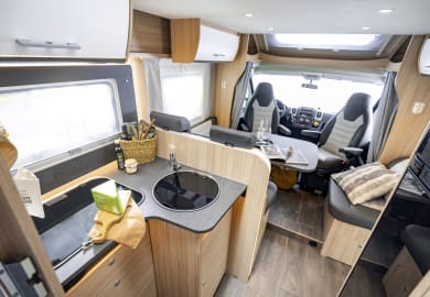 Küche im Family Standard von McRent Spanien