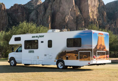 Seitenansicht des C 30 Large von Cruise America