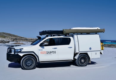 Am Meer mit dem 5 Personen 4WD Camper von Redsands Campers Australien