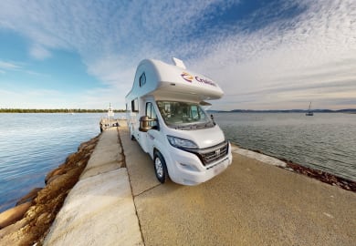 Unterwegs am Meer mit dem 4-Bett Deluxe von Cruisin Australien
