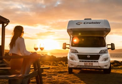 Den Sonnenuntergang genießen mit dem 4-Bett Deluxe von Cruisin Australien