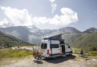 Auf den Bergen mit dem City First von rent easy Deutschland