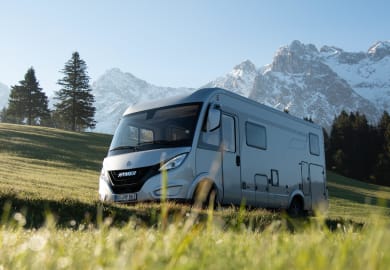 Durch die Berge mit dem Exclusive First von rent easy Deutschland