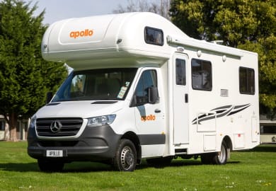 Seiten und Frontansicht des Euro Camper von Apollo Motorhomes Neuseeland