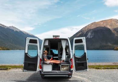 großer Kofferraum im Euro Tourer von Apollo Motorhomes Neuseeland