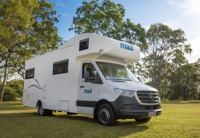 Seitenansicht des Beach Camper von Maui Australien