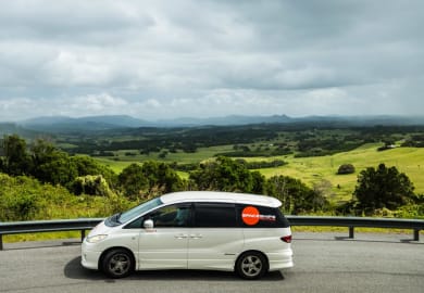 Fahrt im Alpha Camper von Spaceships Australien