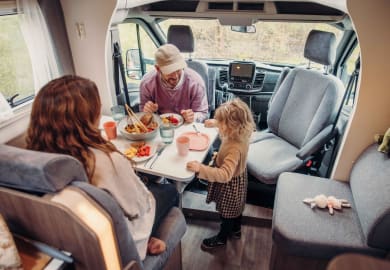 Beim Essen im Family Classic von rent easy Italien