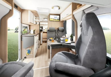 Sitzmöglichkeiten im Small Luxury von Touring Cars