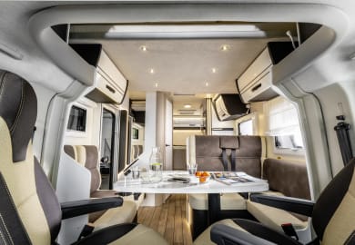 Der geräumige Innenraum des Classic Tourer K2D von DRM Deutschland