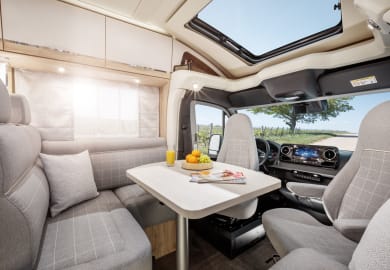 Einladender Sitzbereich im Classic Excellence K5E von DRM Deutschland