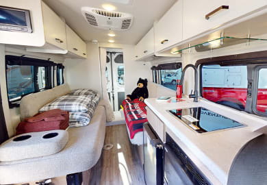 Perfekt ausgestattet: der Van Conversion von Fraserway RV Kanada