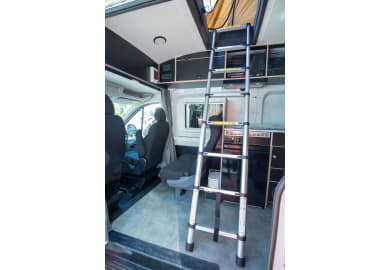 Die Leiter zum Dachzelt im Voyager von Britz Australien