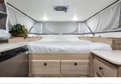 Road Camper E-Truck Camper (EV TC)