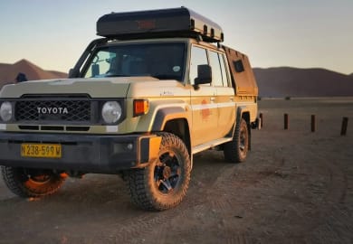 AfriCar Toyota Landcruiser 4x4 ACG 4P