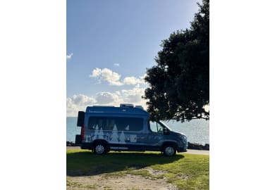 Van Life Traveller