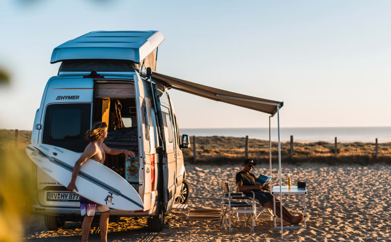 Am Strand entspannen mit dem City First von rent easy Deutschland