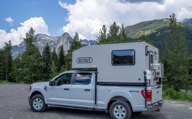 GoNorth Scout Adventure Truck Camper 4×4 Gold
