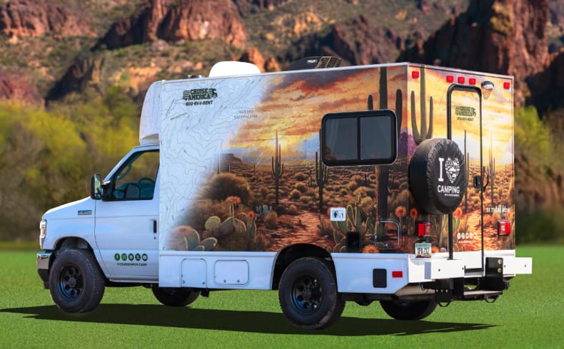 Cruise Canada C18 Ultra Compact