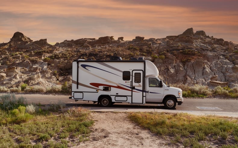 Road Bear RV Super Van Camper